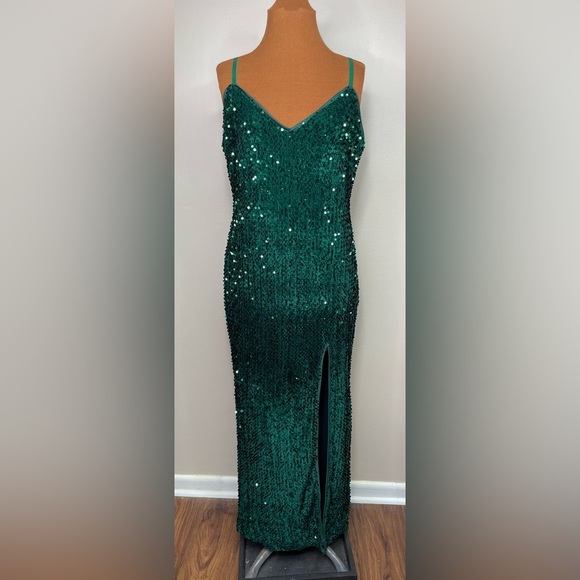 NWT Glamaker Green Sequin Formal Dress With Front Slit Size 1XL